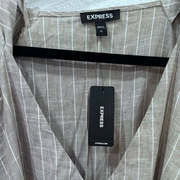 Express stripe romper size xl - Picture 3 of 6